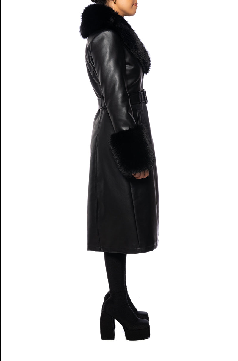 KAYA ΜΑΥΡΟ ΔΕΡΜΑΤΙΝΟ ΤΡΕΝΣ ΜΕ ΣΥΝΘΕΤΙΚΗ ΓΟΥΝΑ (BLACK FAUX FUR LEATHER TRENCH COAT)